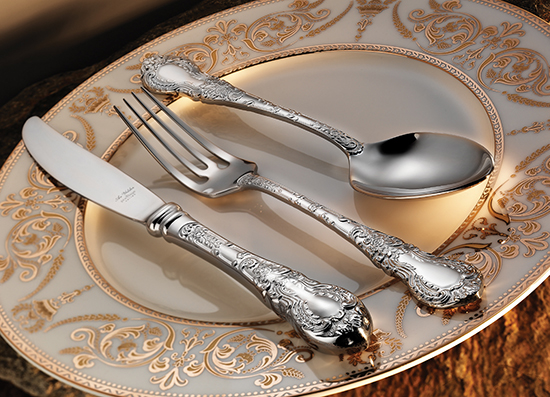 Bodrum Demir Dooğrama 7 Gümüş Çatal ve Kaşık Parlatma